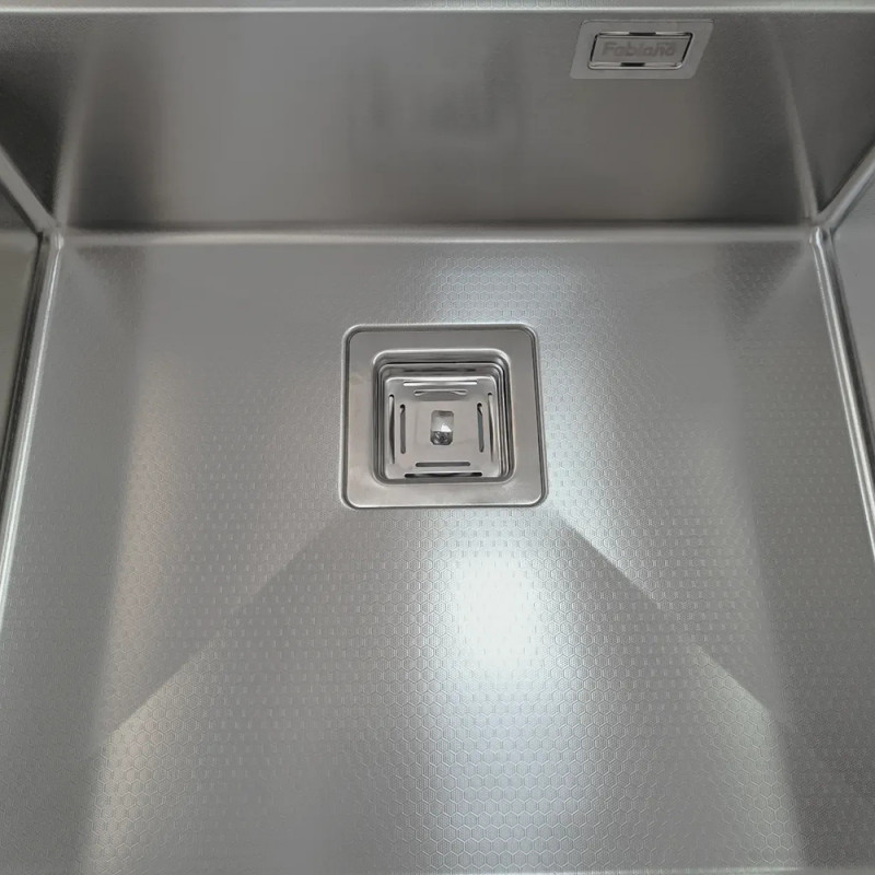 Нержавіюча кухонна мийка Fabiano Quadro Center 54 Celldecor